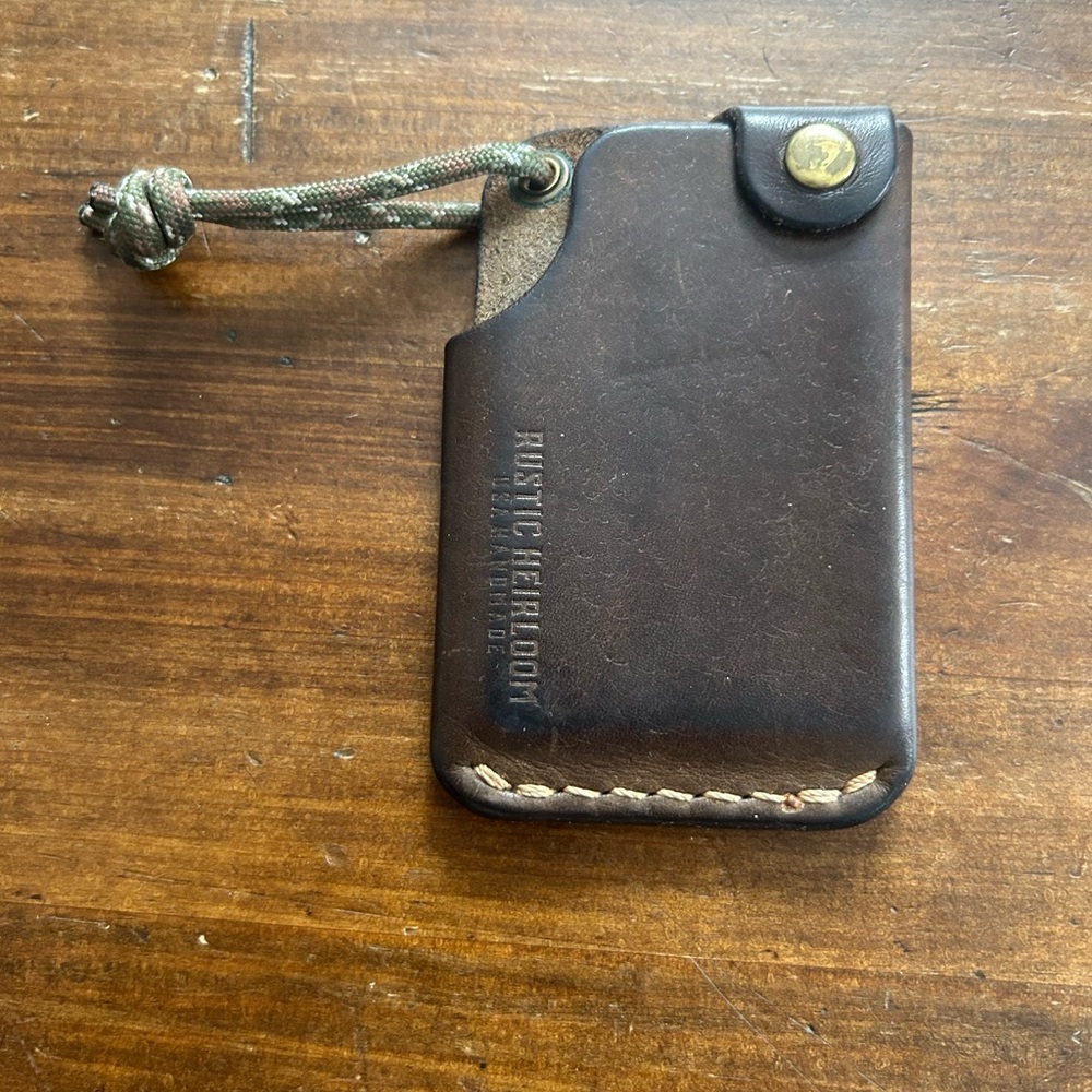 Rustic Heirloom Hitch Hiker Leather Card Holder